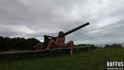 Watch video sex hot Morena safada transando em monumento historico