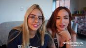 Video porn 2021 La historia de como dos mejores amigas se comen duro en una noche bella en Medellin fastest of free