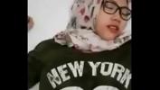 Video sex hot jilbab kacamata ngocok crot dimuka online high speed