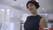 Video sexy Stepmom Jessica Ryan giving her stepsons his breakfast fucking her milf twat over the kitchen counter high speed