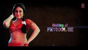 Download video sex kareena kapoor navel thumka sexy Mp4
