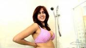 Video sex new Zarina Masood peeing in a bathtub of free