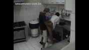 Free download video sex hot Camera de seguran ccedil a flagra homem fodendo cozinheira em cozinha de restaurante online high speed