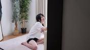 Watch video sex AV女優は休憩中に男性スタッフを誘惑している！