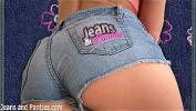 Free download video sex Petite teen Celine teasing in blue jeans HD online